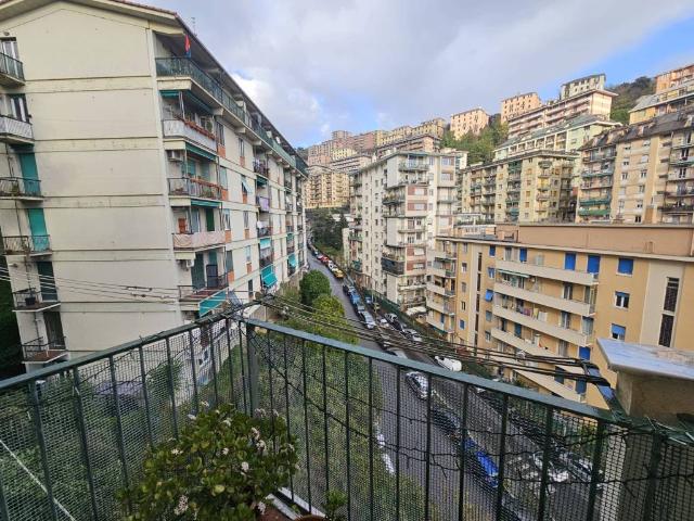 Appartamento in vendita a Centro Est, Serra Riccò