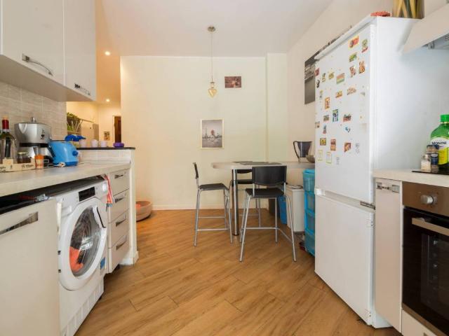 Appartamento in vendita a Medio Levante, Serra Riccò