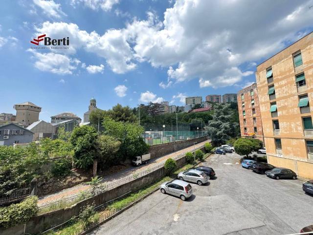 Appartamento in vendita a Medio Ponente, Serra Riccò