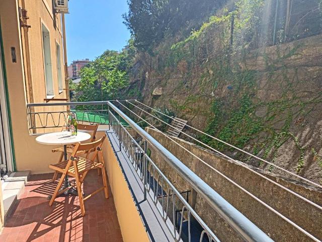 Appartamento in vendita a Centro Ovest, Serra Riccò