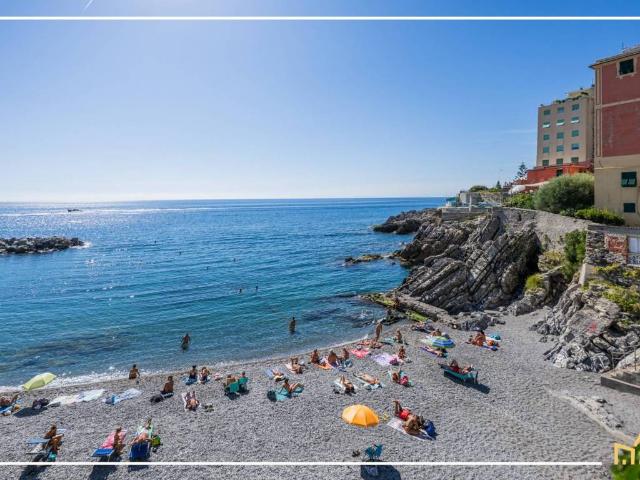 Appartamento in vendita a Quinto al Mare, Genova