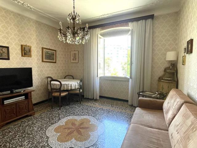 Appartamento in vendita a Carignano, Genova