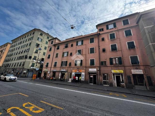 Appartamento in vendita a Sampierdarena, Genova