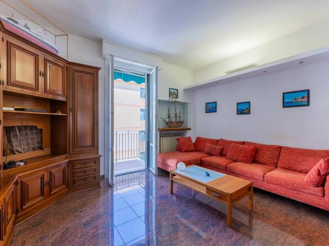 Appartamento in vendita a Medio Levante, Serra Riccò