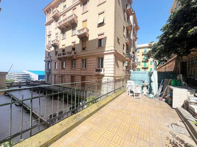 Appartamento in vendita a Carignano, Genova