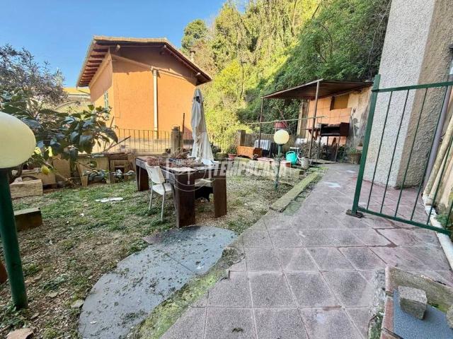 Appartamento in vendita a Medio Ponente, Serra Riccò