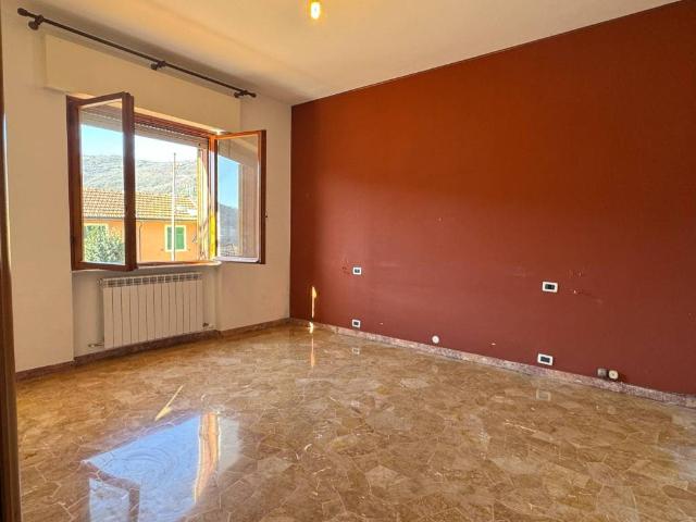 Appartamento in vendita a Media Val Bisagno, Serra Riccò