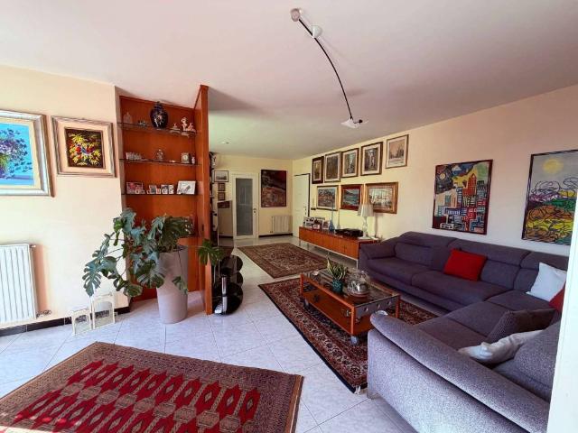 Appartamento in vendita a Levante, Serra Riccò