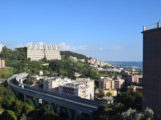 Appartamento in vendita a Pra', Genova