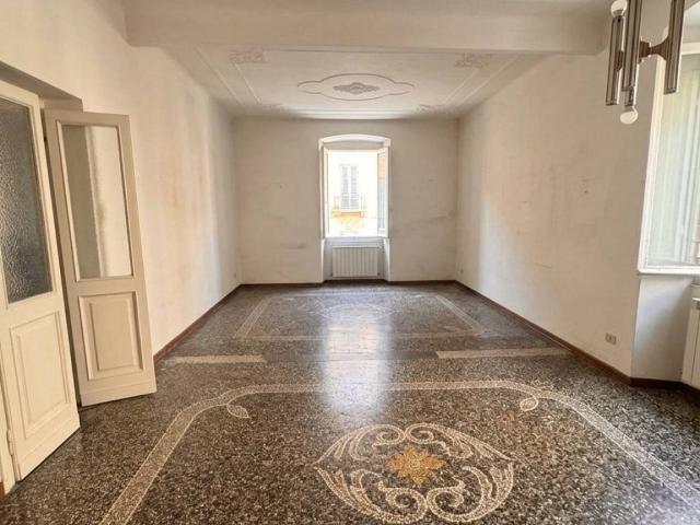 Appartamento in vendita a Centro Ovest, Serra Riccò