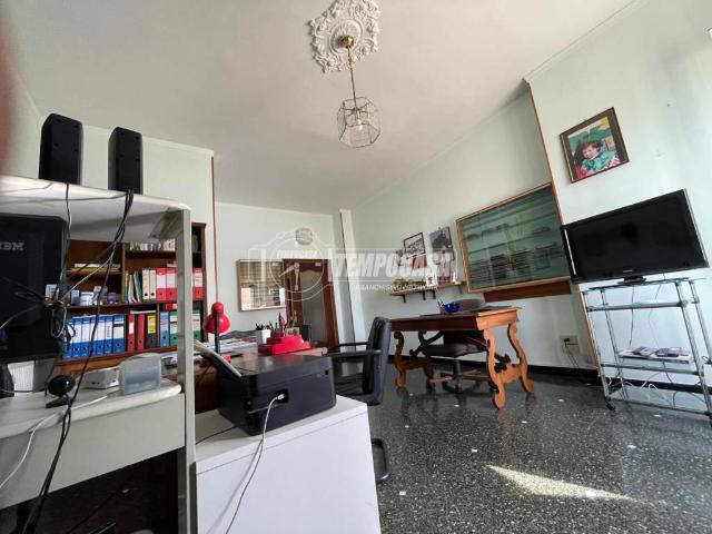 Appartamento in vendita a Centro Ovest, Serra Riccò