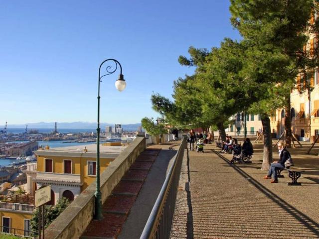Appartamento in vendita a Centro Est, Serra Riccò