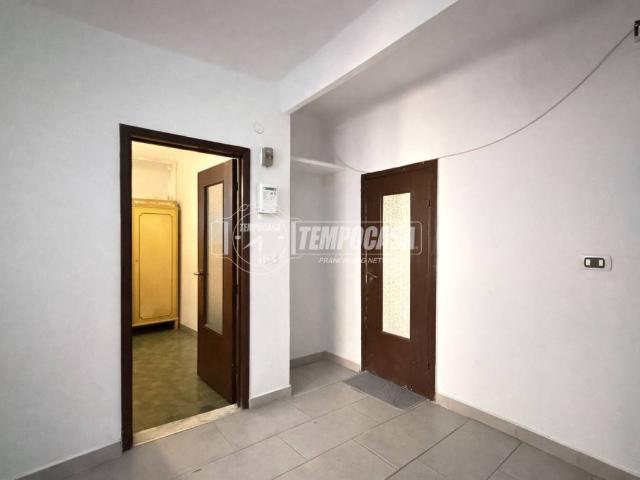 Appartamento in vendita a Centro Ovest, Serra Riccò