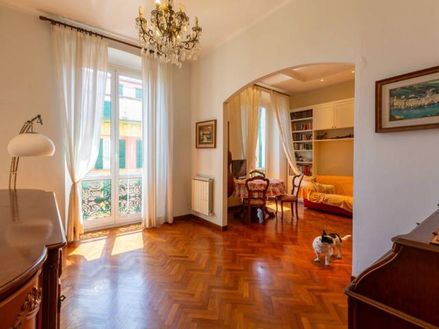 Appartamento in vendita a Carignano, Genova