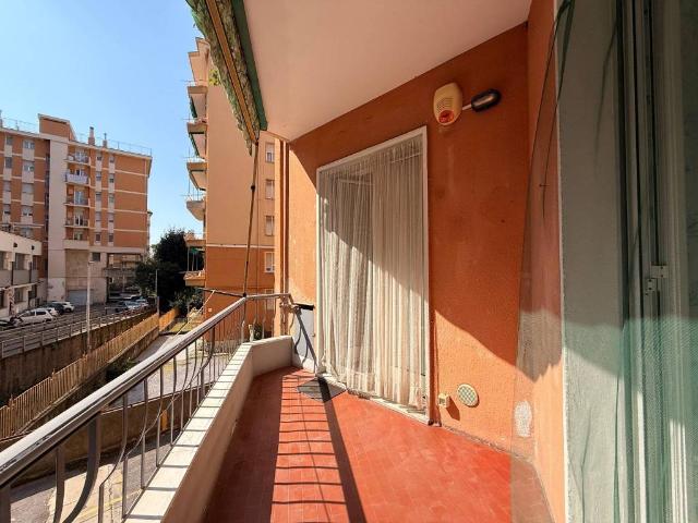 Appartamento in vendita a Medio Ponente, Serra Riccò