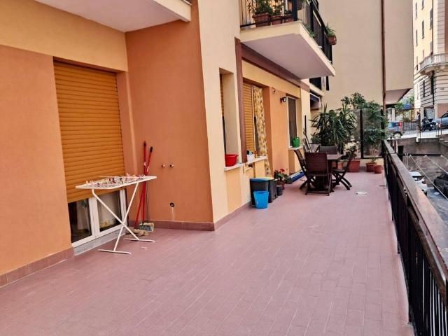 Appartamento in vendita a Medio Ponente, Serra Riccò