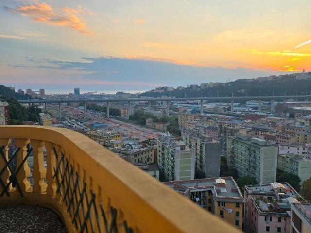 Appartamento in vendita a Certosa, Genova