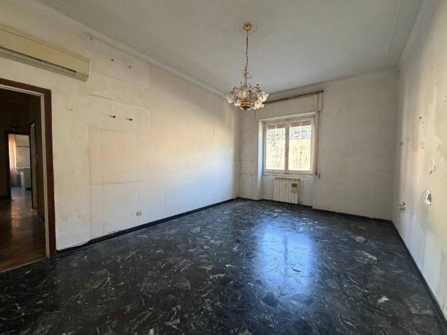 Appartamento in vendita a Sestri Ponente, Genova