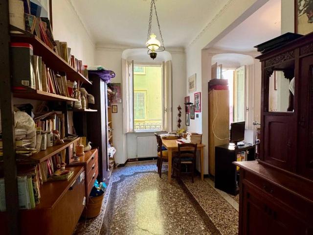 Appartamento in vendita a Centro Est, Serra Riccò