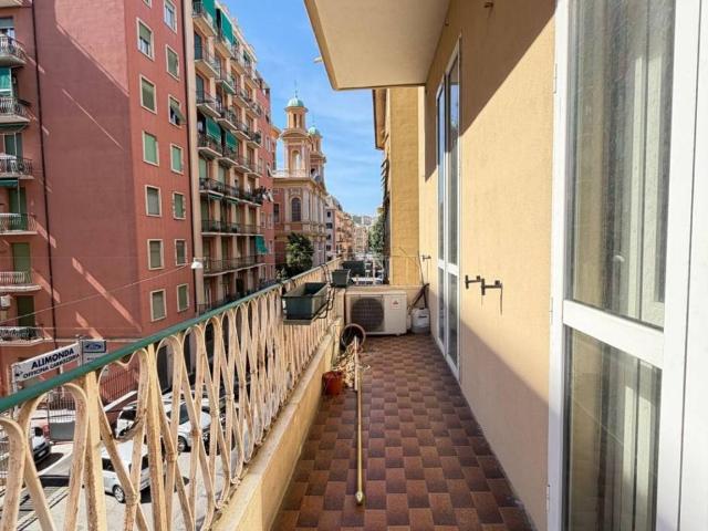 Appartamento in vendita a Medio Levante, Serra Riccò