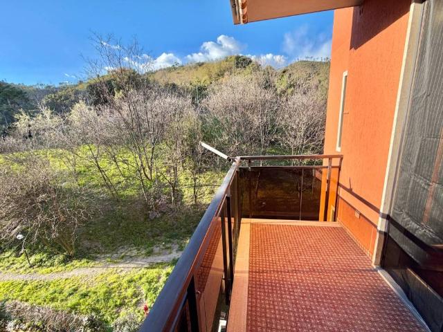 Appartamento in vendita a Ponente, Serra Riccò