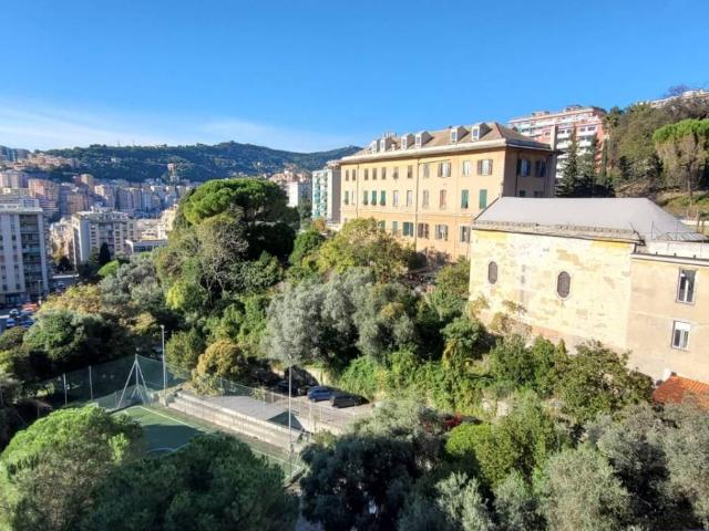 Appartamento in vendita a San Fruttuoso, Genova