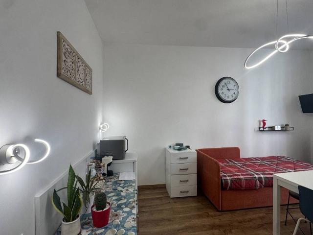 Appartamento in vendita a Centro Est, Serra Riccò