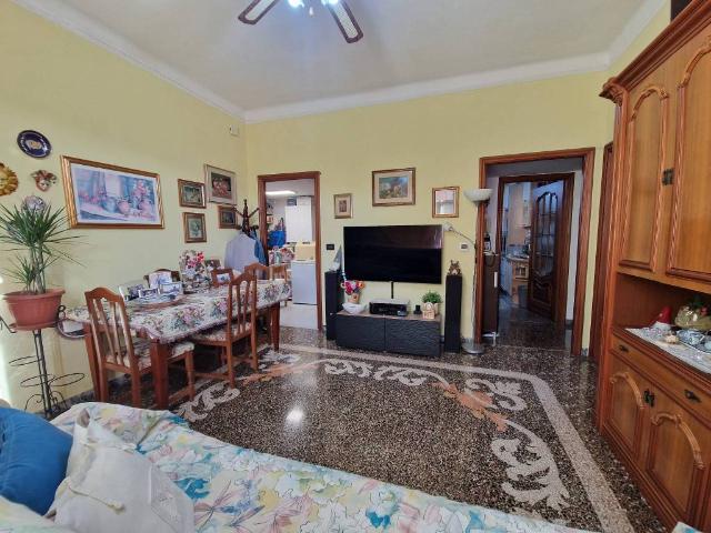 Appartamento in vendita a Centro Ovest, Serra Riccò