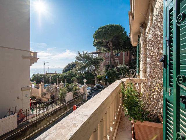 Appartamento in vendita a Medio Levante, Serra Riccò