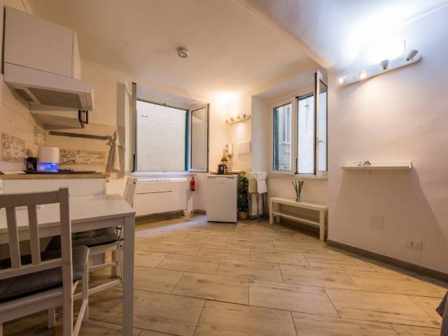 Appartamento in vendita a Maddalena, Genova