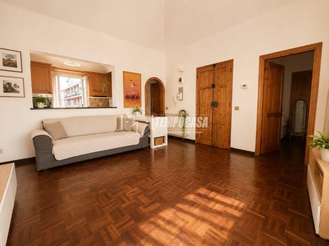 Appartamento in vendita a Centro Ovest, Serra Riccò
