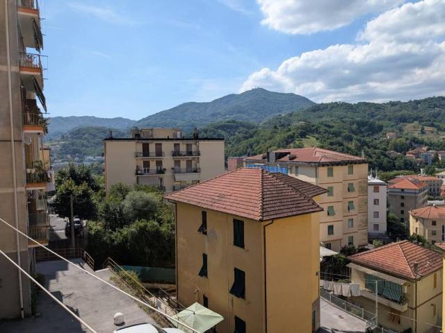 Appartamento in vendita a Val Polcevera, Serra Riccò