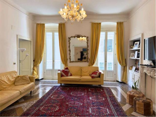 Appartamento in vendita a Centro Est, Serra Riccò