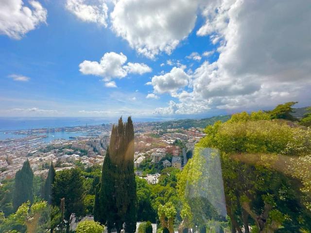 Appartamento in vendita a Righi, Genova