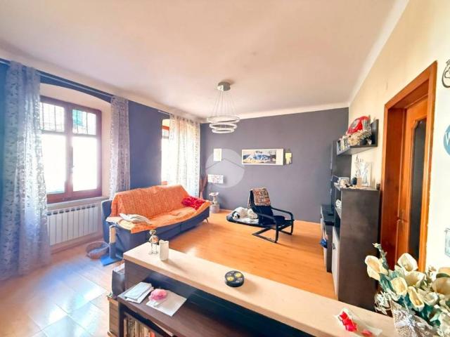 Appartamento in vendita a Centro Ovest, Serra Riccò