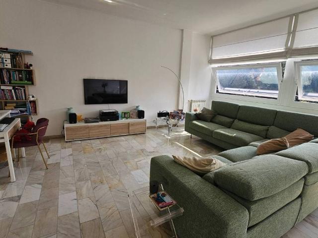 Appartamento in vendita a Centro Est, Serra Riccò
