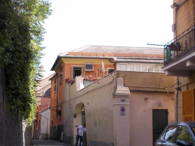Appartamento in vendita a Medio Ponente, Serra Riccò