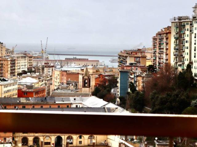 Appartamento in vendita a Centro Est, Serra Riccò