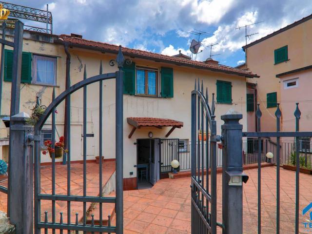 Appartamento in vendita a Montesignano, Serra Riccò