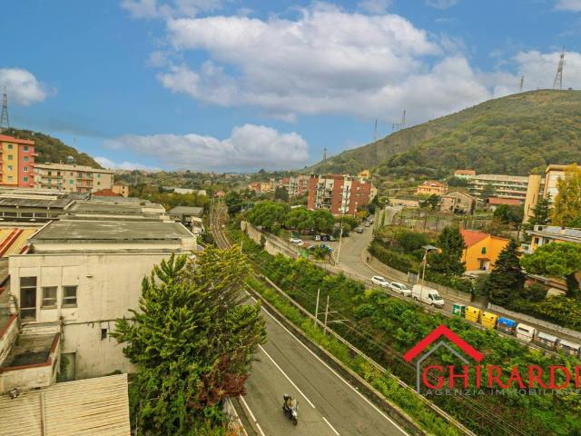 Appartamento in vendita a Medio Ponente, Serra Riccò