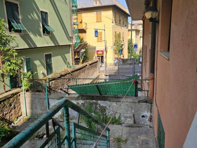 Appartamento in vendita a Medio Ponente, Serra Riccò