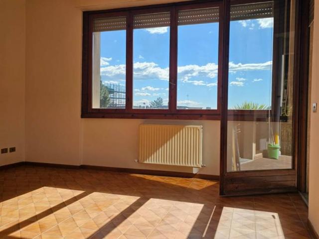 Appartamento in vendita a Ponente, Serra Riccò