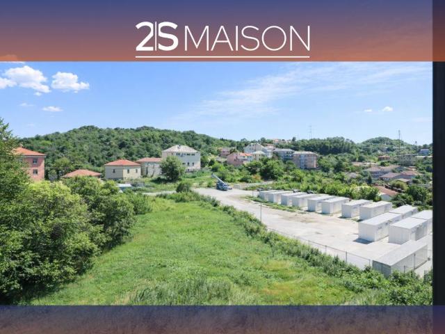 Appartamento in vendita a Medio Ponente, Serra Riccò