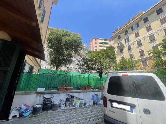 Appartamento in vendita a Centro Est, Serra Riccò