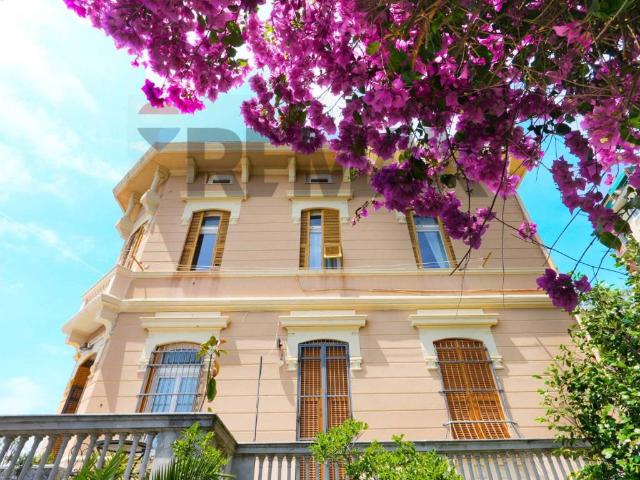 Villa Indipendente in vendita a Ponente, Serra Riccò