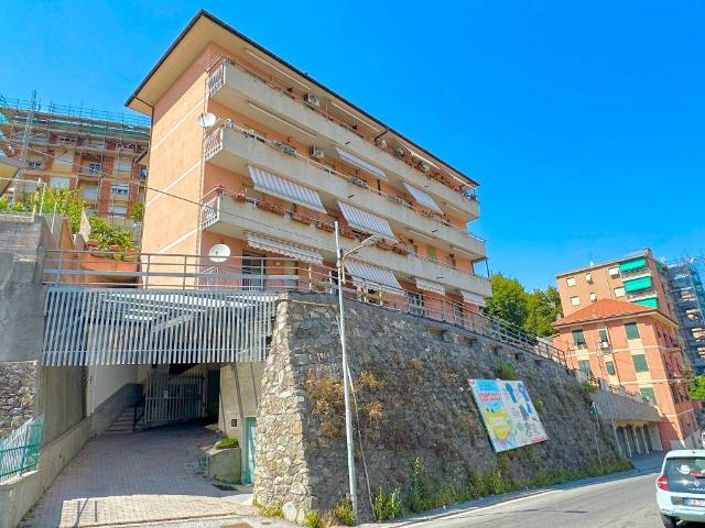 Appartamento in vendita a Val Polcevera, Serra Riccò