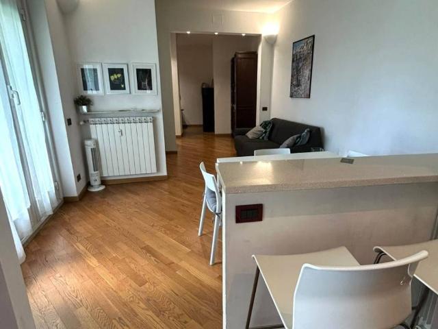 Appartamento in vendita a Centro Est, Serra Riccò