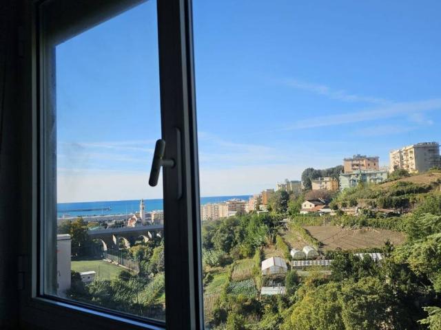 Appartamento in vendita a Pra', Genova