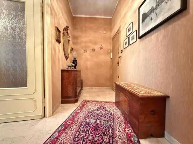 Appartamento in vendita a Centro Est, Serra Riccò