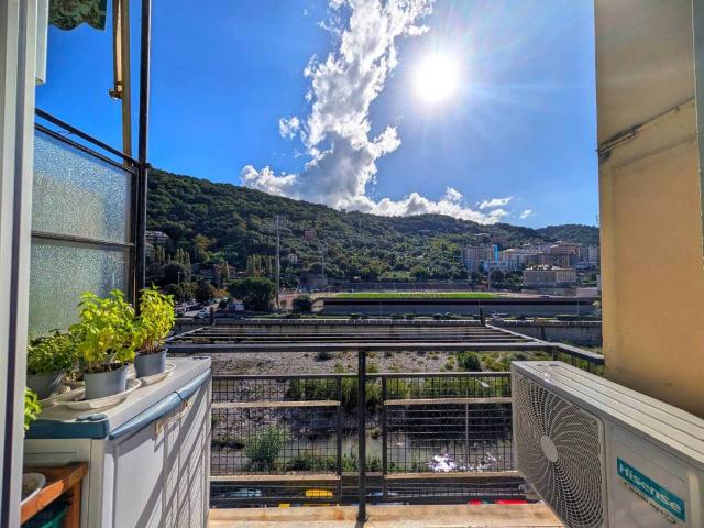 Appartamento in vendita a San Gottardo, Genova